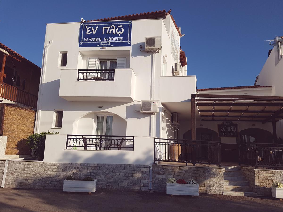 En Plo Hotel Elafonissos Exterior foto